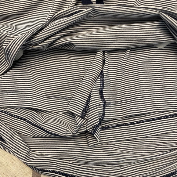 NWOT Duluth Trading Tennis Skirt Navy/White Size M tennis, golf, hiking - Picture 5 of 7